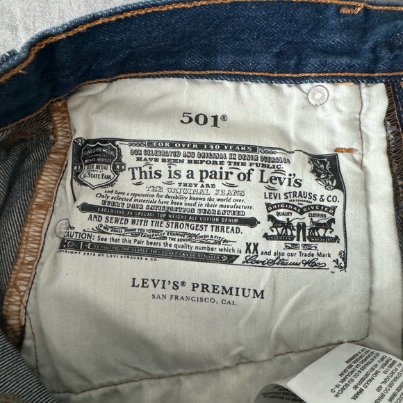 Levi’s 501 shorts- premium high rise - Picture 3 of 4